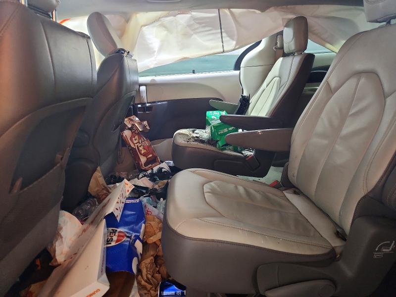 2017 Chrysler Pacifica მანქანა იყიდება აუქციონზე, vin: 2C4RC1BG8HR676213, აუქციონის ნომერი: 61951436