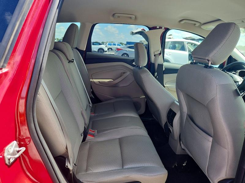 58612956 :رقم المزاد ، 1FMCU9GD2JUB37963 vin ، 2018 Ford Escape مزاد بيع