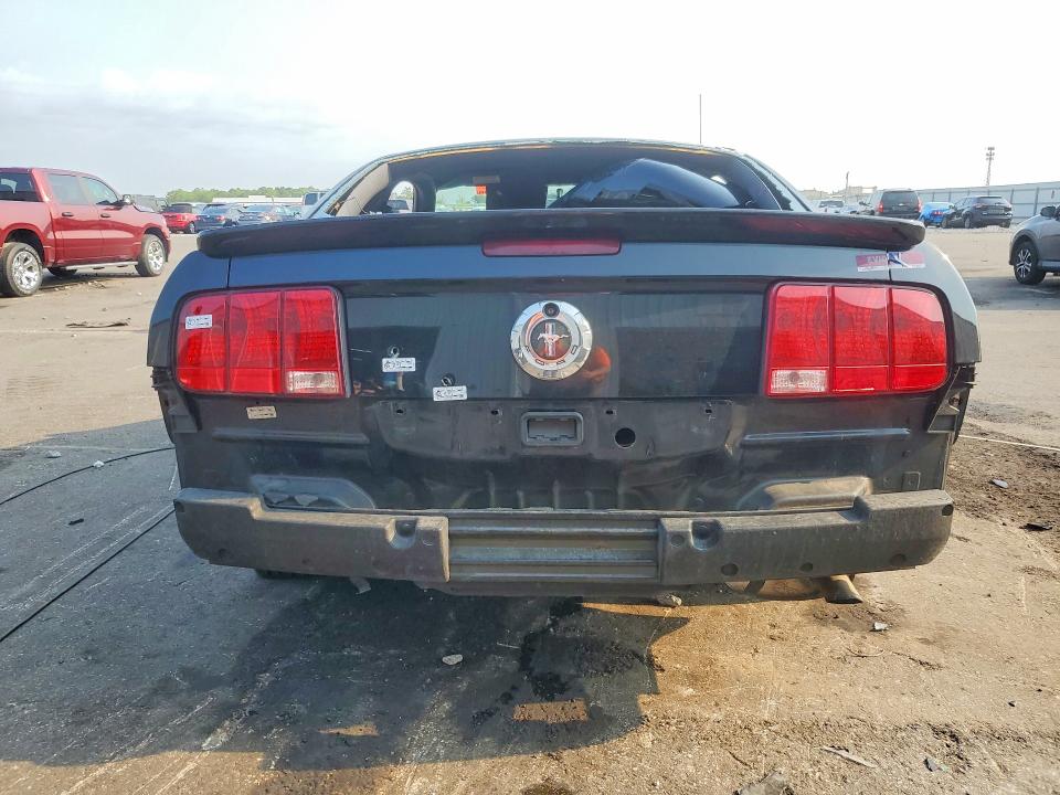 Продажа на аукционе авто 2007 Ford Mustang, vin: 1ZVHT80N775366889, номер лота: 61394546