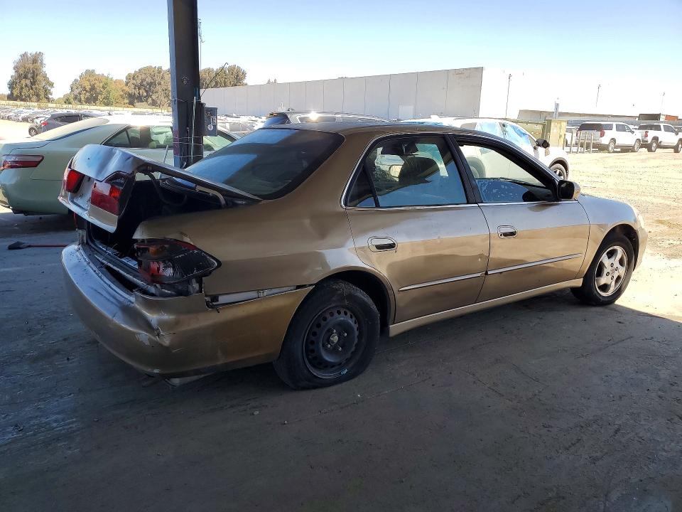 Aukcja sprzedaży 1998 Honda Accord, vin: 1HGCG6670WA083367, numer aukcji: 61425676