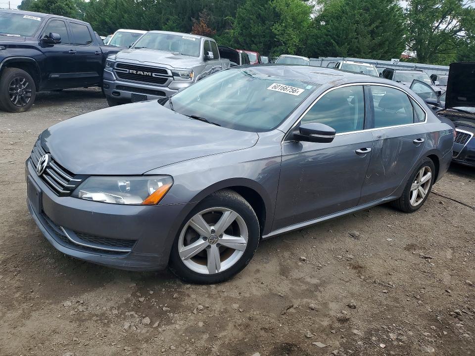 2013 Volkswagen Passat მანქანა იყიდება აუქციონზე, vin: 1VWBP7A31DC061848, აუქციონის ნომერი: 60166756