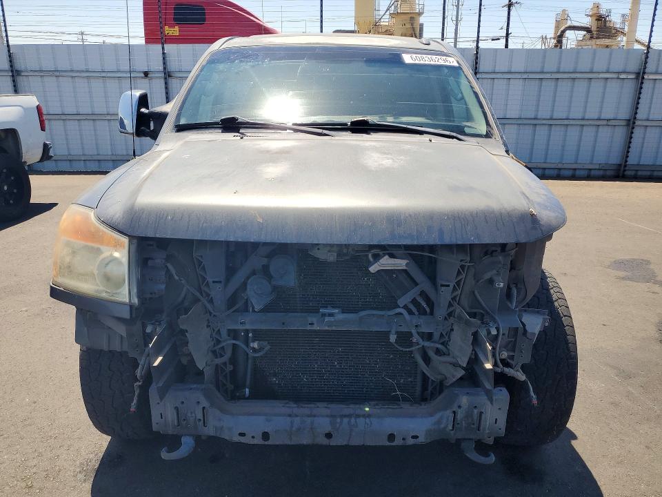 60836296 :رقم المزاد ، 1N6AA0EC5BN318459 vin ، 2011 Nissan Titan مزاد بيع