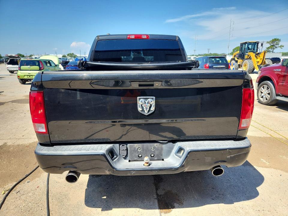 59267946 :رقم المزاد ، 1C6RR6KT1FS676761 vin ، 2015 Ram 1500 مزاد بيع