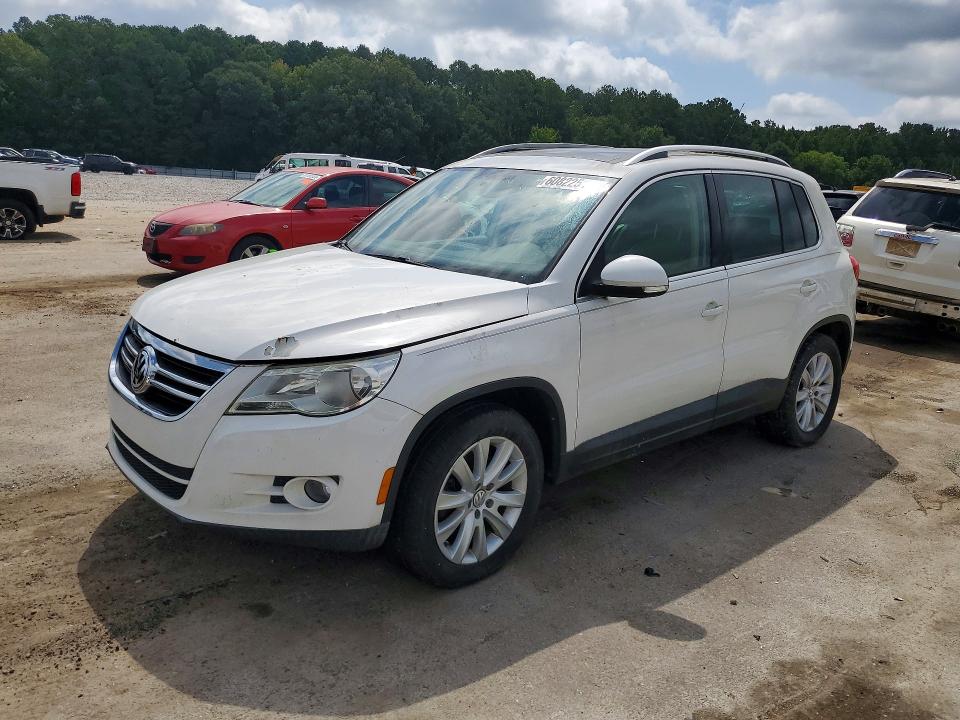 Aukcja sprzedaży 2010 Volkswagen Tiguan, vin: WVGBV7AX1AW503965, numer aukcji: 60822516