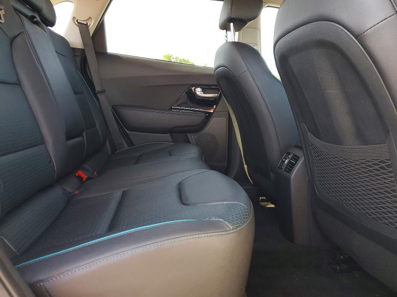 62545096 :رقم المزاد ، KNDCE3LG8N5150375 vin ، 2022 Kia Niro مزاد بيع