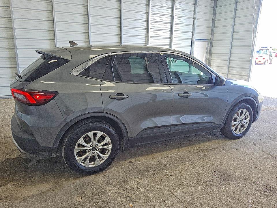 63001156 :رقم المزاد ، 1FMCU0GN2PUA12958 vin ، 2023 Ford Escape مزاد بيع