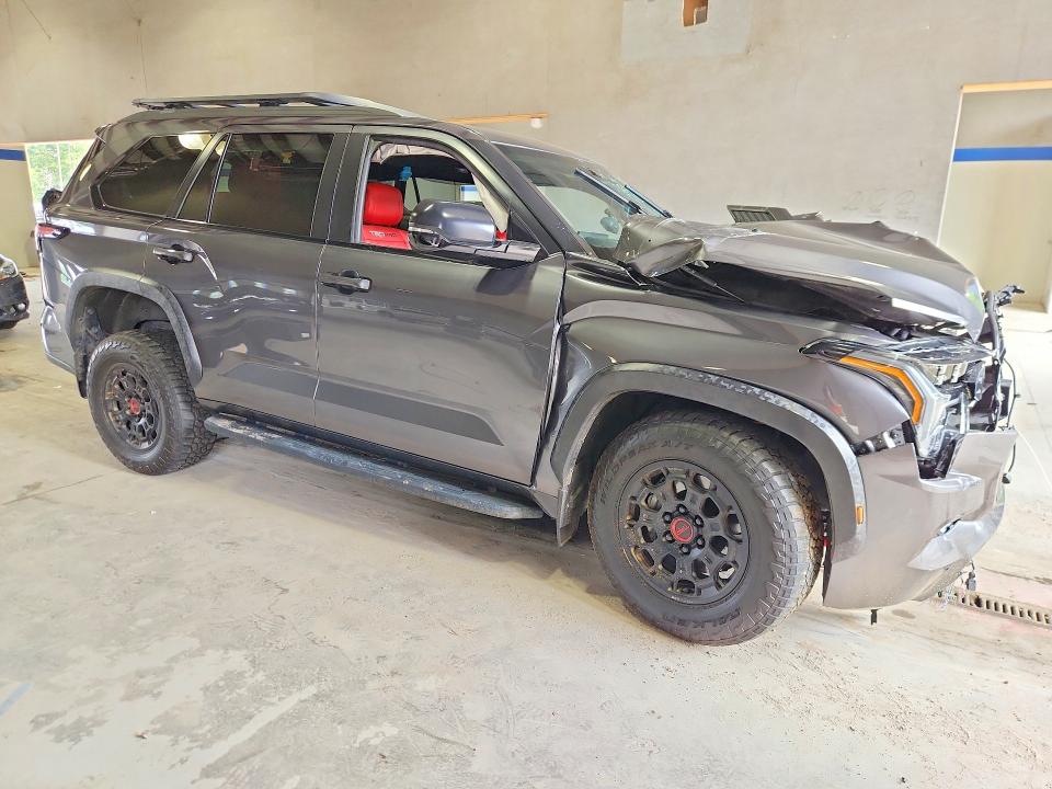 Продаж на аукціоні авто 2024 Toyota Sequoia, vin: 7SVAAABA5RX040677, номер лоту: 61695106