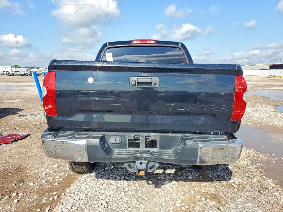 56194756 :رقم المزاد ، 5TFEM5F19HX122141 vin ، 2017 Toyota Tundra مزاد بيع