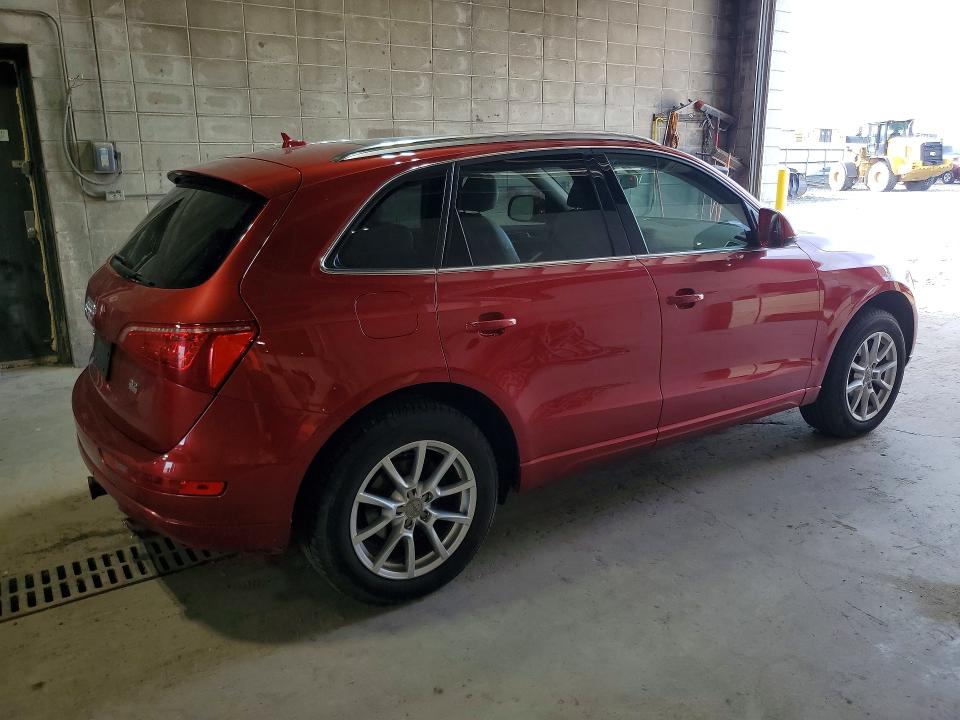 60614186 :رقم المزاد ، WA1LKAFP5AA008036 vin ، 2010 Audi Q5 مزاد بيع