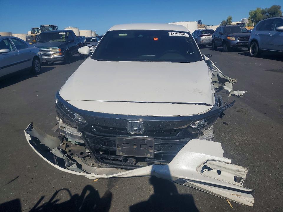 Продаж на аукціоні авто 2019 Honda Accord, vin: 1HGCV1F38KA142648, номер лоту: 61167166