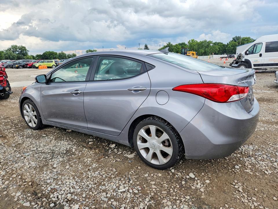61124646 :رقم المزاد ، KMHDH4AE7DU635352 vin ، 2013 Hyundai Elantra مزاد بيع