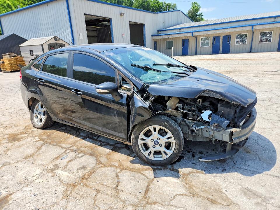 59276686 :رقم المزاد ، 3FADP4BJ5FM161286 vin ، 2015 Ford Fiesta مزاد بيع