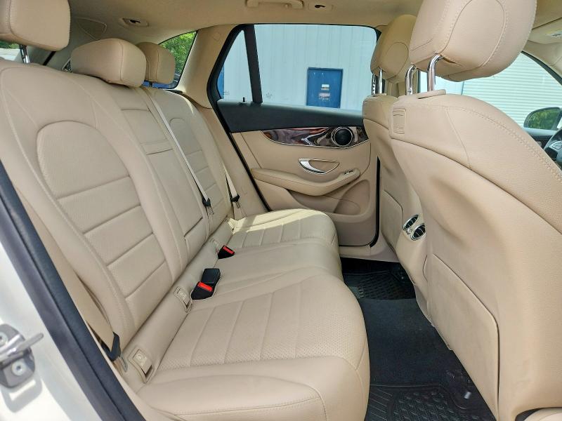 60955346 :رقم المزاد ، WDC0G4JB1KV174629 vin ، 2019 Mercedes-benz Glc مزاد بيع