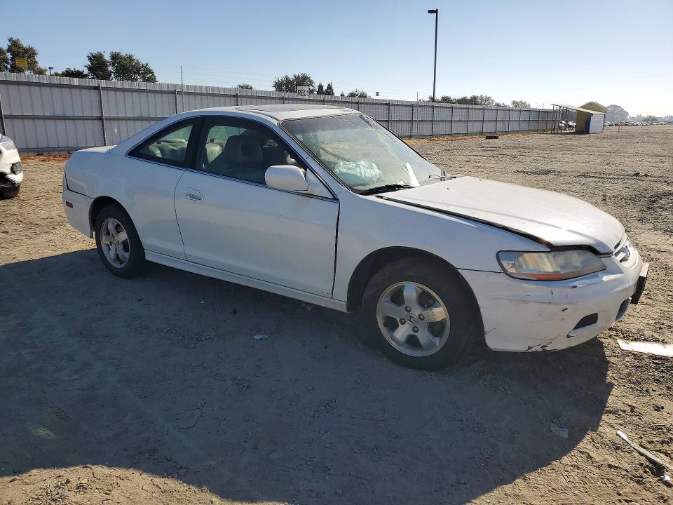 2001 Honda Accord მანქანა იყიდება აუქციონზე, vin: 1HGCG327X1A001383, აუქციონის ნომერი: 62698496