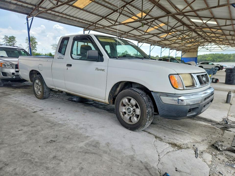 61933116 :رقم المزاد ، 1N6DD26S4YC396144 vin ، 2000 Nissan Frontier مزاد بيع