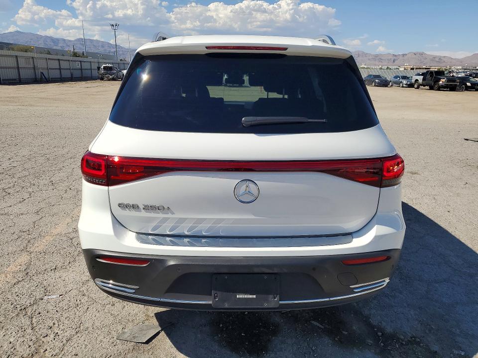 61044866 :رقم المزاد ، W1N9M0CBXPN062262 vin ، 2023 Mercedes-benz Eqb مزاد بيع