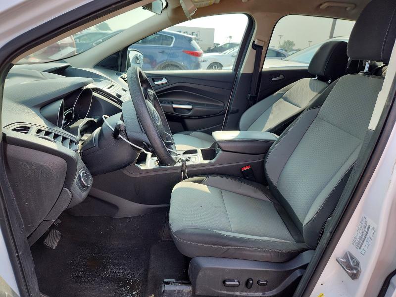 61540276 :رقم المزاد ، 1FMCU0GD1HUE90085 vin ، 2017 Ford Escape مزاد بيع