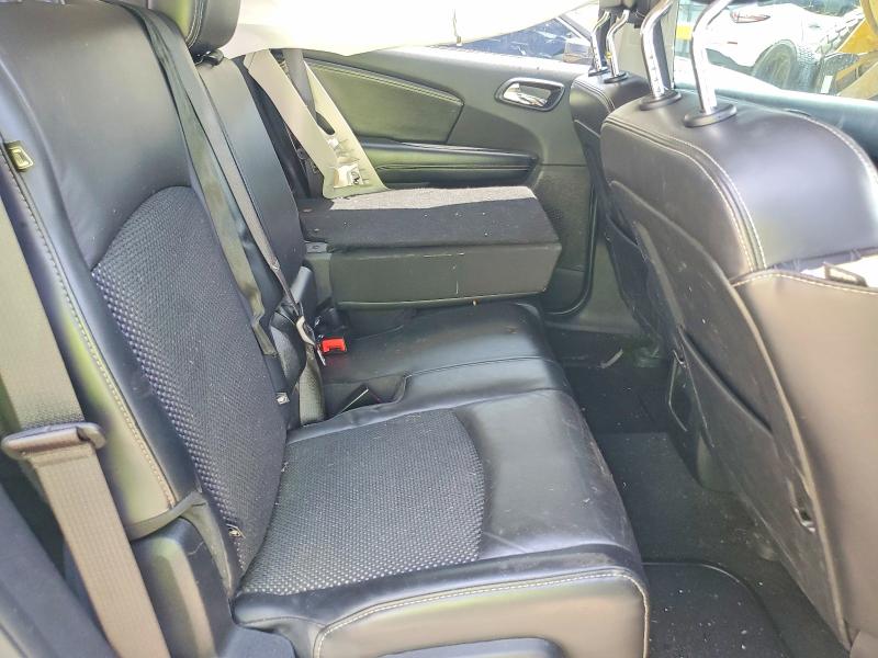 61062306 :رقم المزاد ، 3C4PDCGB3LT201331 vin ، 2020 Dodge Journey مزاد بيع