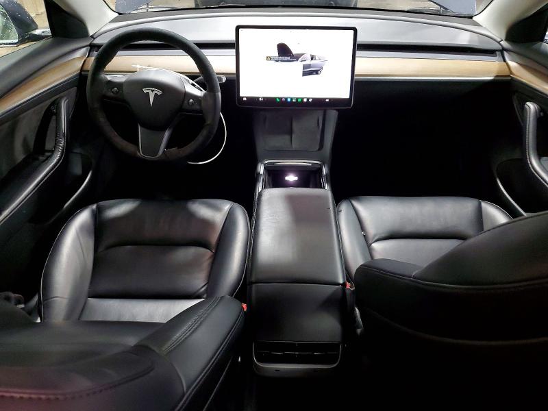 61541806 :رقم المزاد ، 5YJ3E1EA4NF369085 vin ، 2022 Tesla Model 3 مزاد بيع