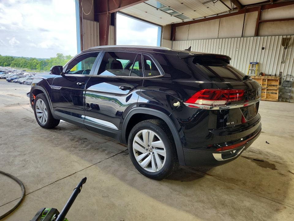 60041326 :رقم المزاد ، 1V2JE2CA8MC241121 vin ، 2021 Volkswagen Atlas Cross Sport مزاد بيع