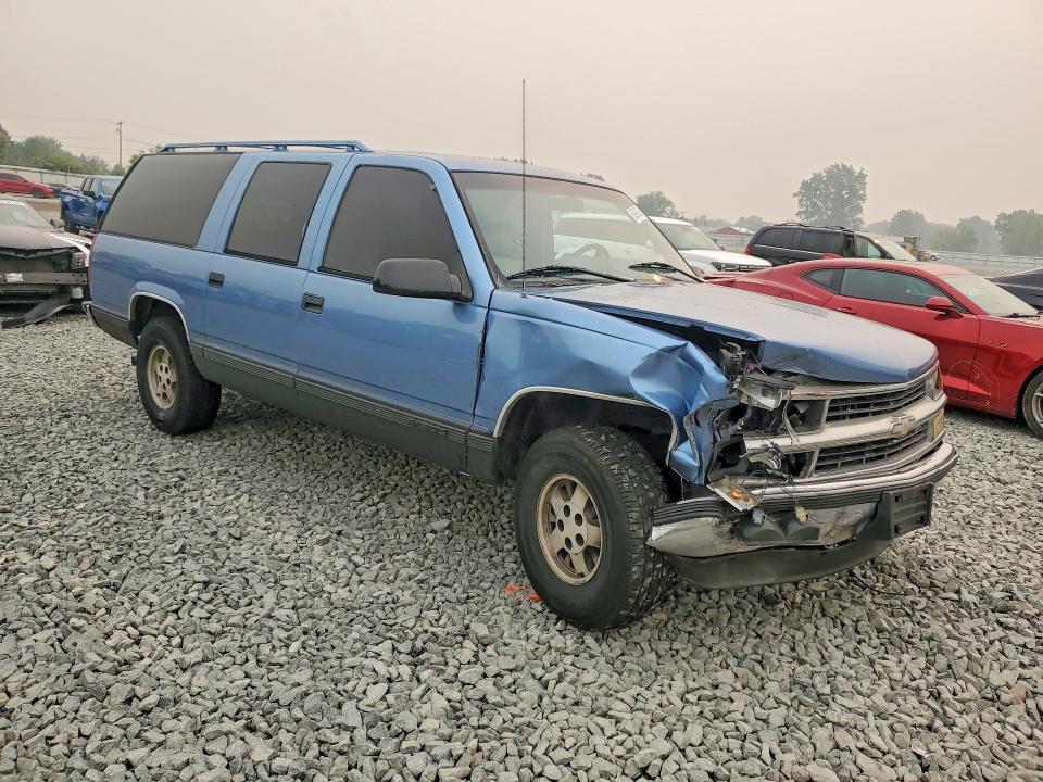 1995 Chevrolet Suburban მანქანა იყიდება აუქციონზე, vin: 1GNEC16K8SJ458515, აუქციონის ნომერი: 60993936