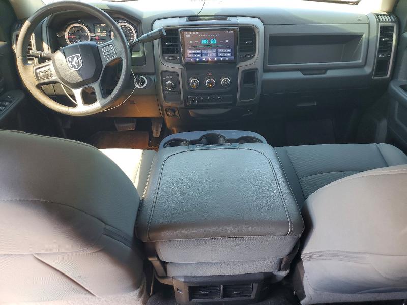 60562516 :رقم المزاد ، 3C6UR5CL0JG378799 vin ، 2018 Ram 2500 مزاد بيع