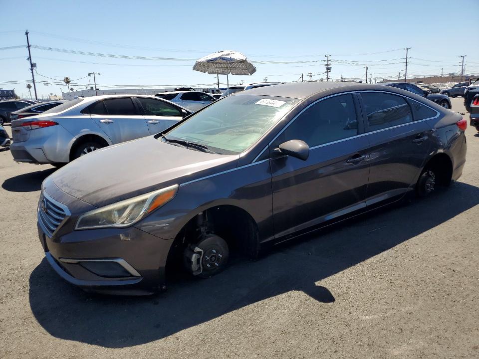 Auction sale of the 2017 Hyundai Sonata, vin: 5NPE24AF3HH572351, lot number: 61164466