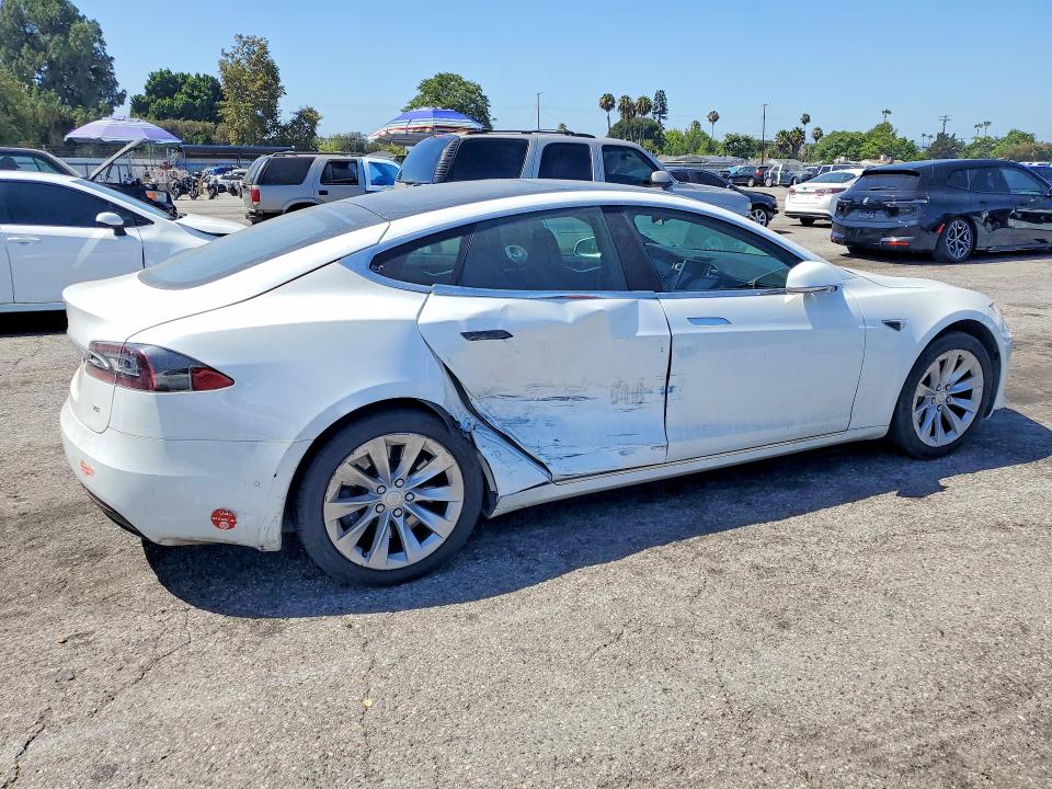 Продажа на аукционе авто 2017 Tesla Model S, vin: 5YJSA1E12HF179698, номер лота: 62839266