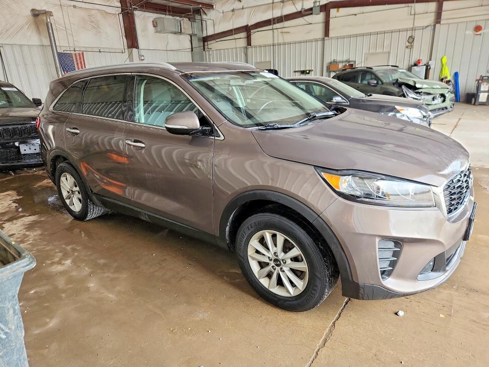 Продажа на аукционе авто 2019 Kia Sorento, vin: 5XYPG4A35KG499630, номер лота: 61381376