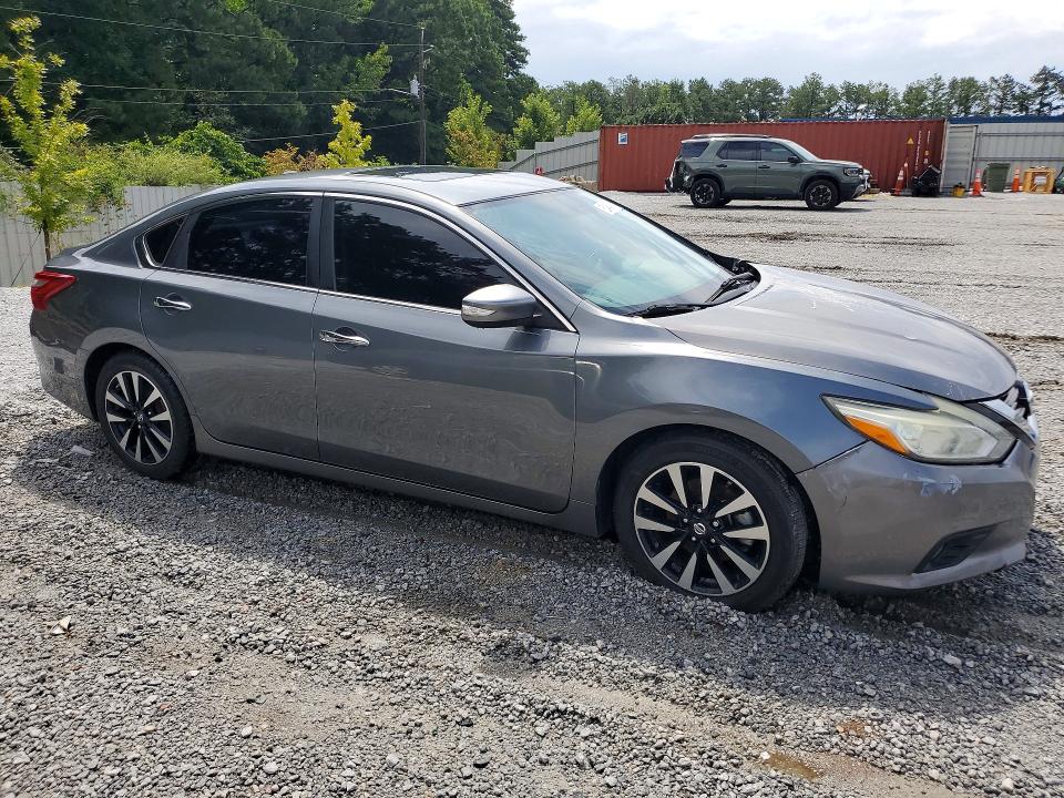 62464096 :رقم المزاد ، 1N4AL3APXJC233981 vin ، 2018 Nissan Altima مزاد بيع