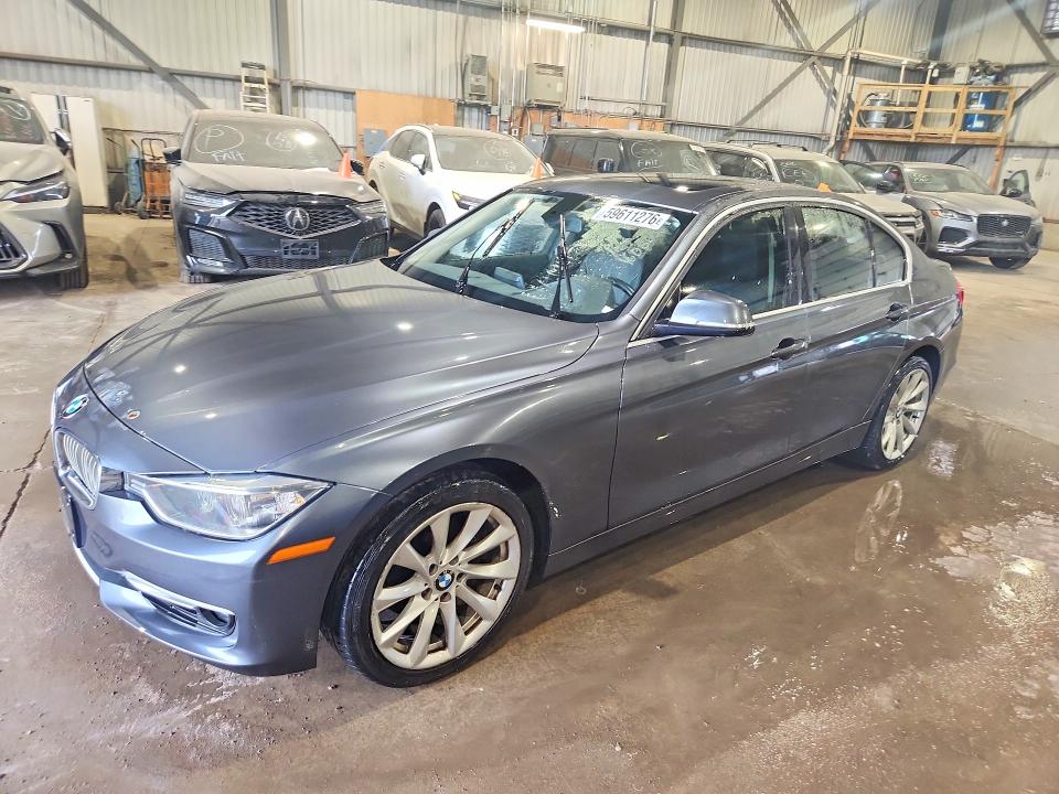 59611276 :رقم المزاد ، WBA3C3C54EF985451 vin ، 2014 Bmw 320 مزاد بيع
