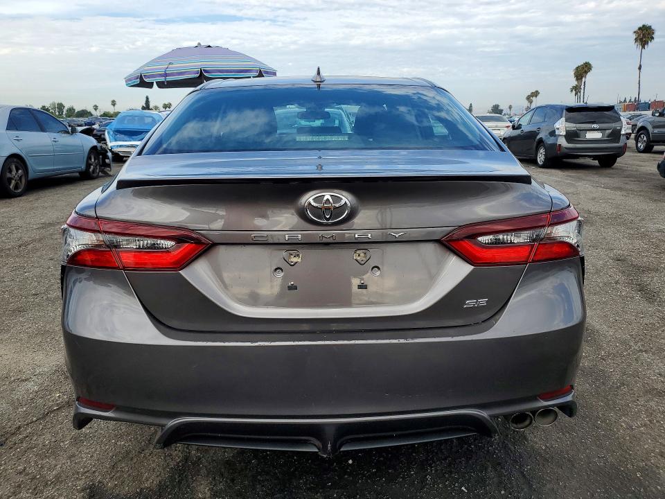 Продажа на аукционе авто 2021 Toyota Camry, vin: 4T1G11AK0MU416772, номер лота: 61032886