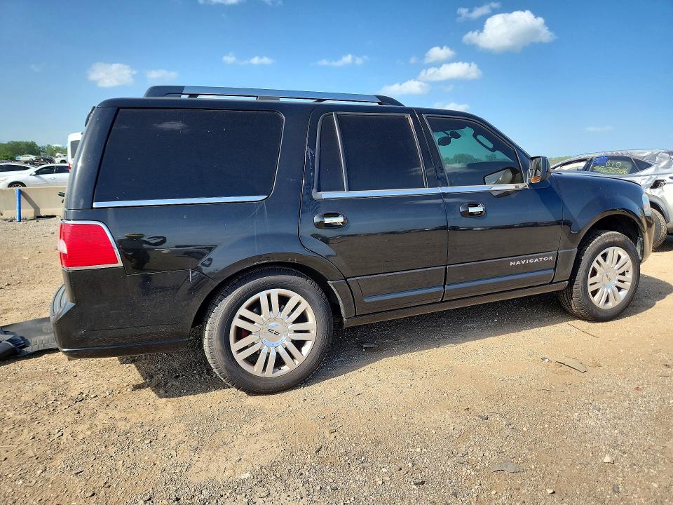 59265676 :رقم المزاد ، 5LMJJ2J53BEJ00633 vin ، 2011 Lincoln Navigator مزاد بيع