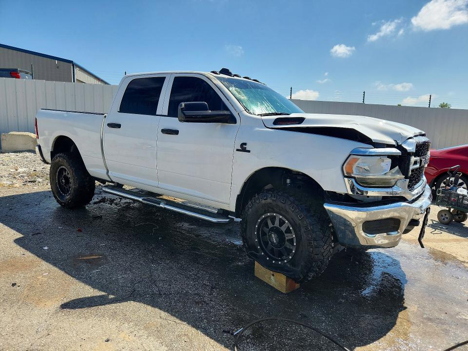 59973996 :رقم المزاد ، 3C63R3CL5NG163537 vin ، 2022 Ram 3500 مزاد بيع