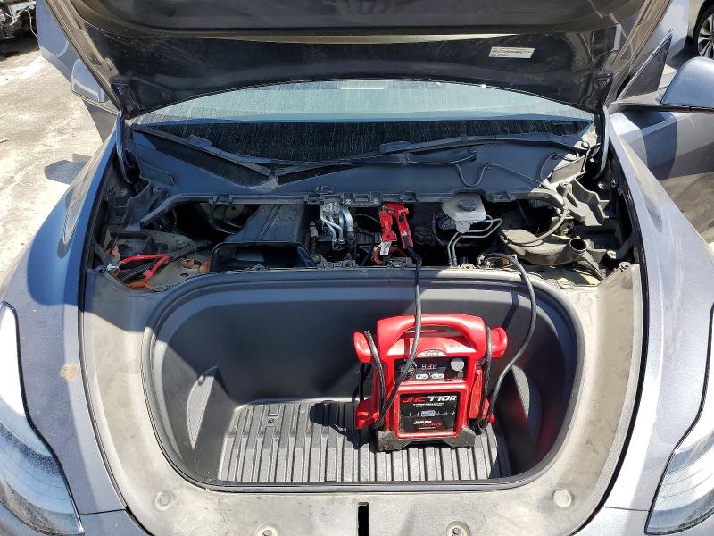 Продаж на аукціоні авто 2023 Tesla Model Y, vin: 7SAYGDEFXPF798797, номер лоту: 61596676