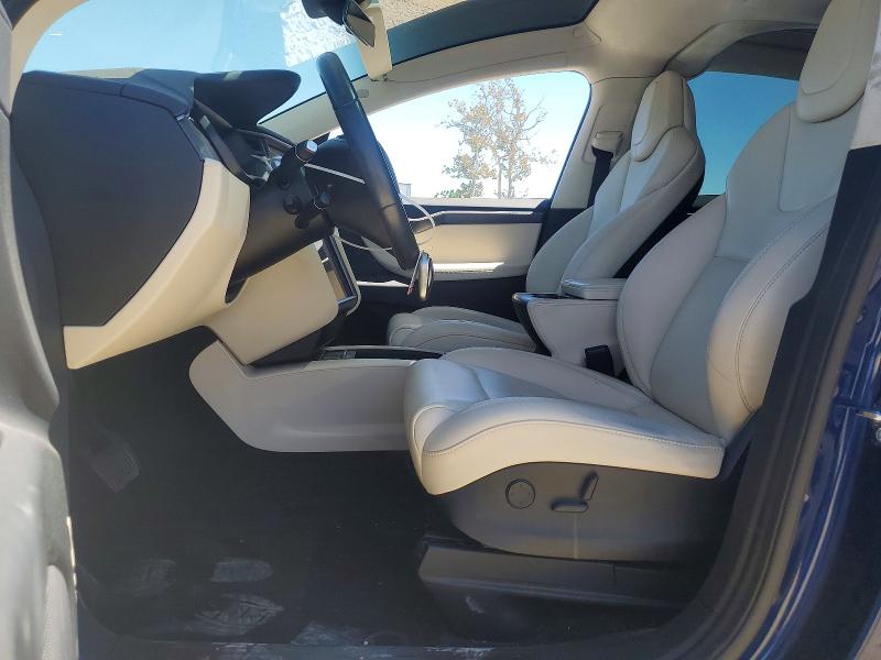 Продажа на аукционе авто 2018 Tesla Model X, vin: 5YJXCAE20JF111740, номер лота: 61988186