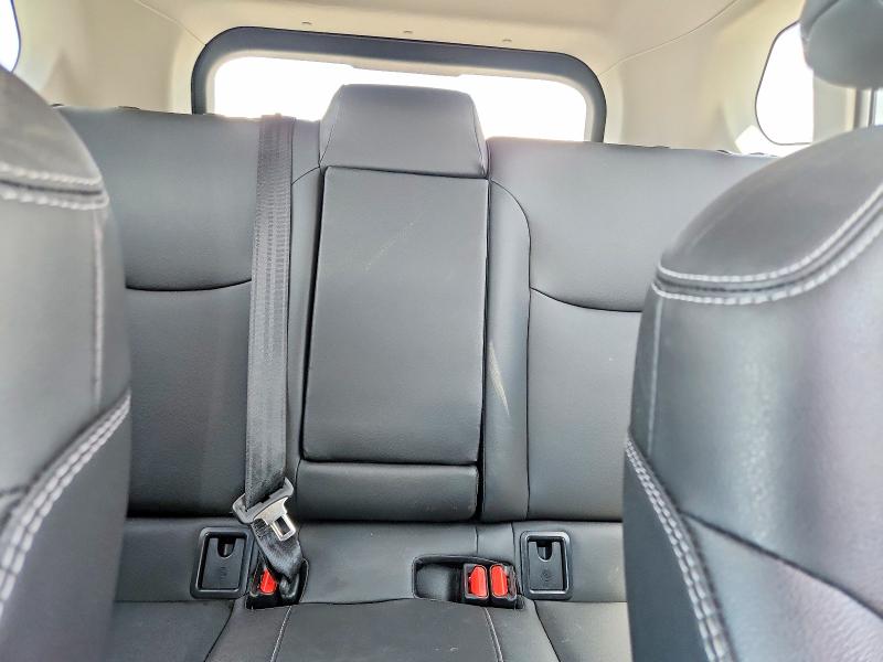 60573236 :رقم المزاد ، 7MUDAABG3SV134442 vin ، 2025 Toyota Corolla Cross مزاد بيع