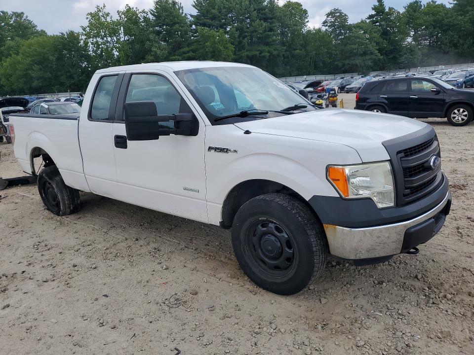 62689406 :رقم المزاد ، 1FTFX1ETXEKE72135 vin ، 2014 Ford F150 مزاد بيع