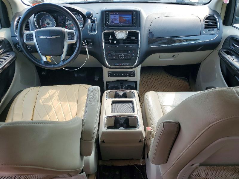 62702036 :رقم المزاد ، 2C4RC1CG8DR531441 vin ، 2013 Chrysler Town & Country مزاد بيع