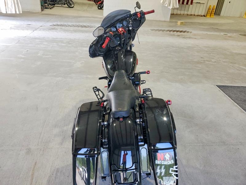 61572706 :رقم المزاد ، 1HD1KRM16FB630025 vin ، 2015 Harley-davidson Flhxs مزاد بيع