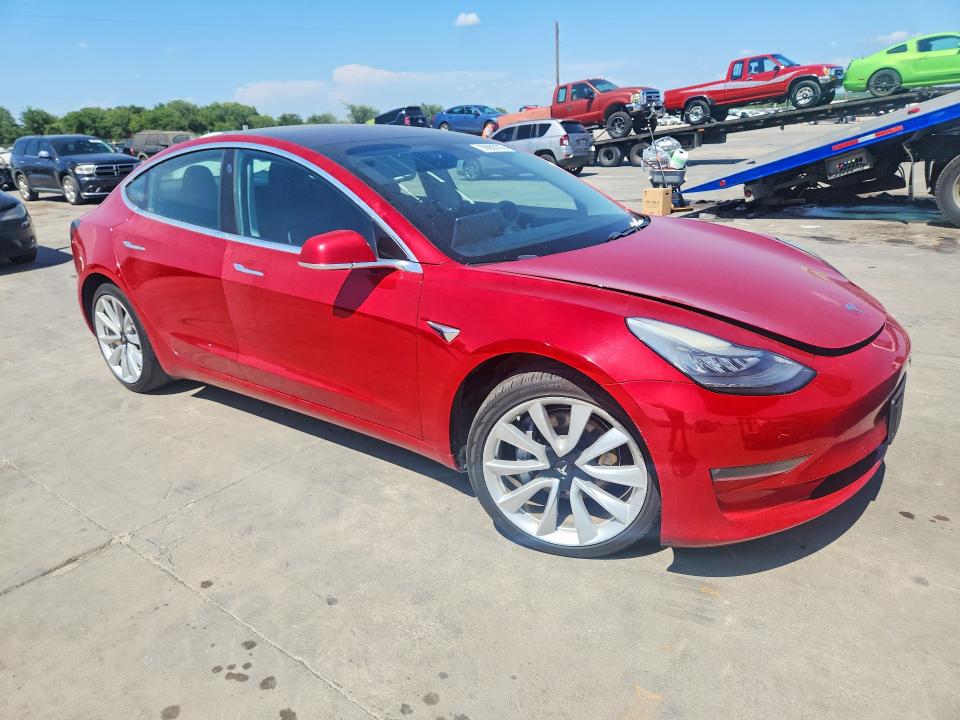 Продажа на аукционе авто 2018 Tesla Model 3, vin: 5YJ3E1EA4JF102961, номер лота: 59905516