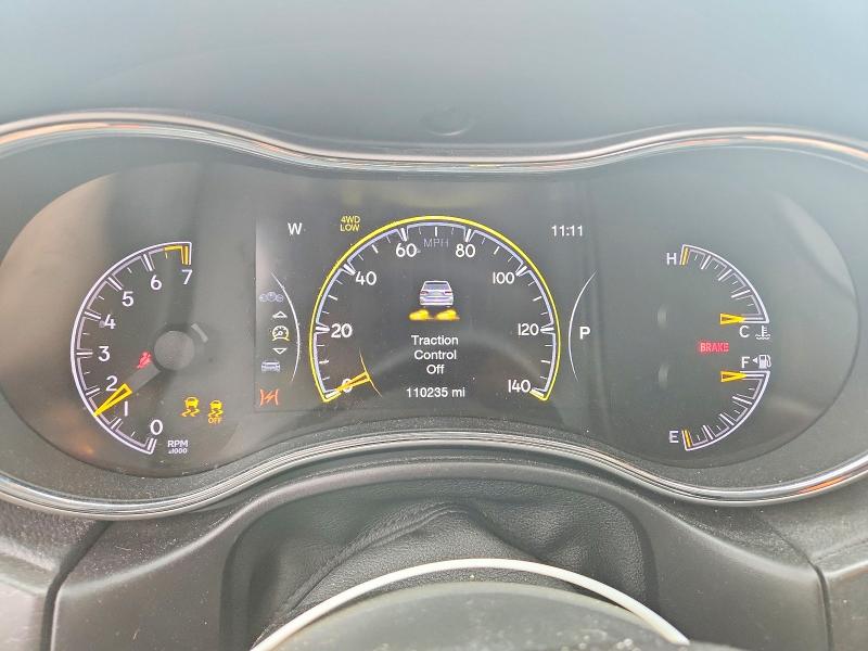 60306696 :رقم المزاد ، 1C4RJFBG2JC121372 vin ، 2018 Jeep Grand Cherokee مزاد بيع