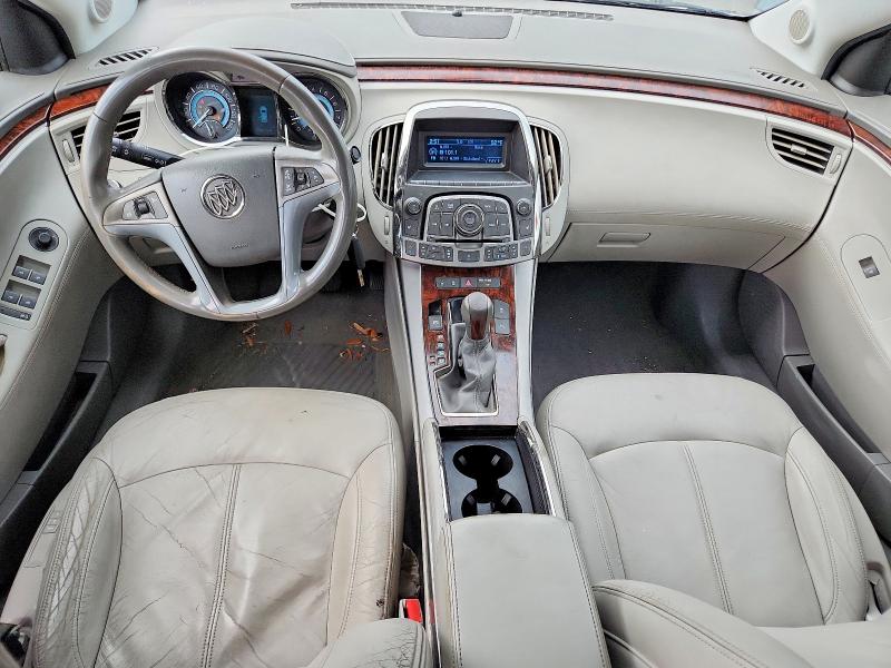62871356 :رقم المزاد ، 1G4GC5EGXAF273806 vin ، 2010 Buick Lacrosse مزاد بيع