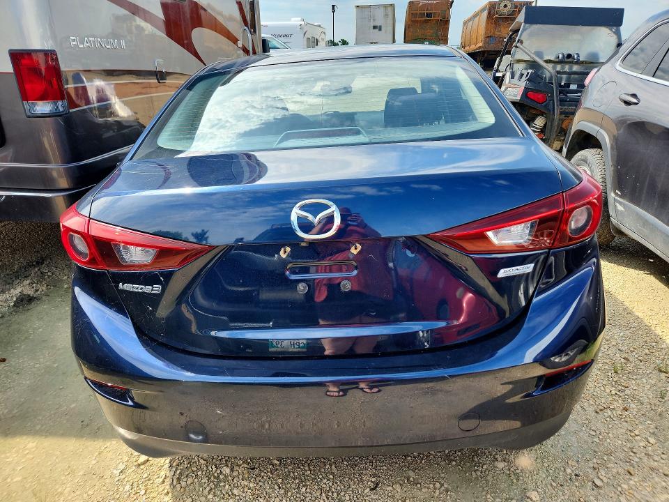 2018 Mazda 3 მანქანა იყიდება აუქციონზე, vin: JM1BN1V75J1165978, აუქციონის ნომერი: 57926556