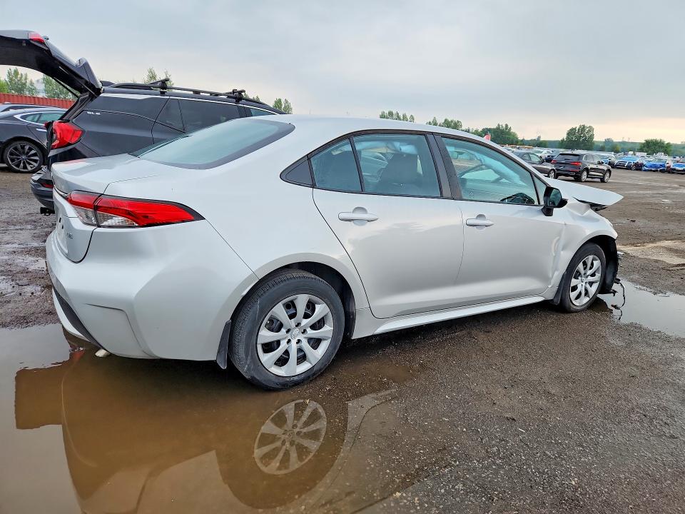 60815206 :رقم المزاد ، 5YFBPMBE8NP340658 vin ، 2022 Toyota Corolla مزاد بيع