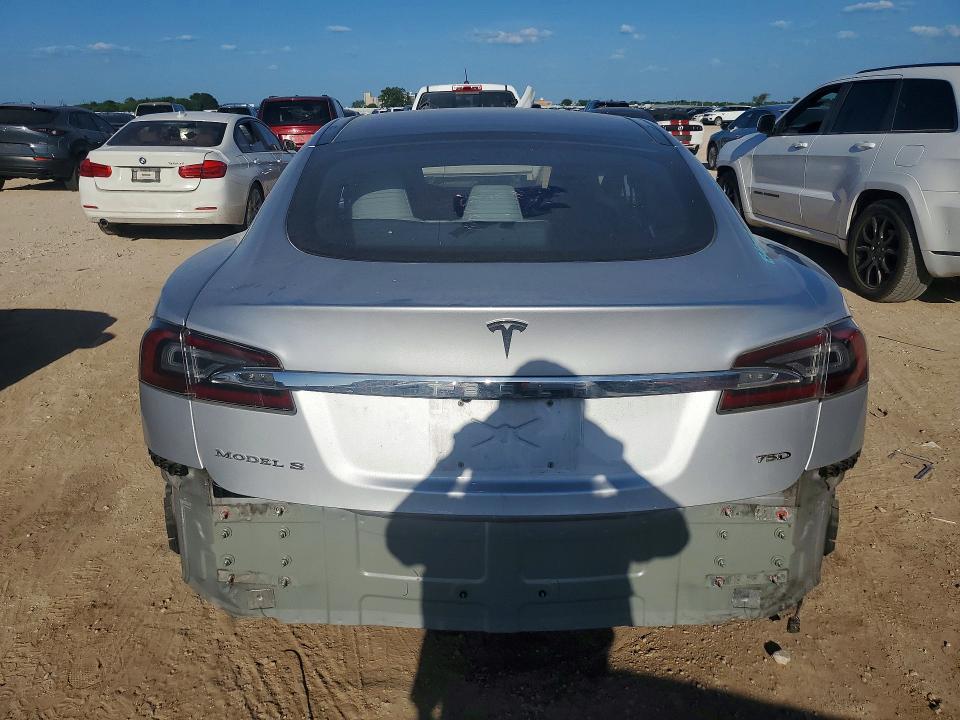 Продажа на аукционе авто 2016 Tesla Model S, vin: 5YJSA1E2XGF152546, номер лота: 62607746