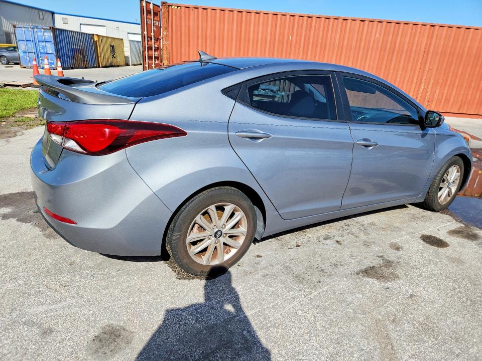 59685546 :رقم المزاد ، KMHDH4AE6FU351939 vin ، 2015 Hyundai Elantra مزاد بيع