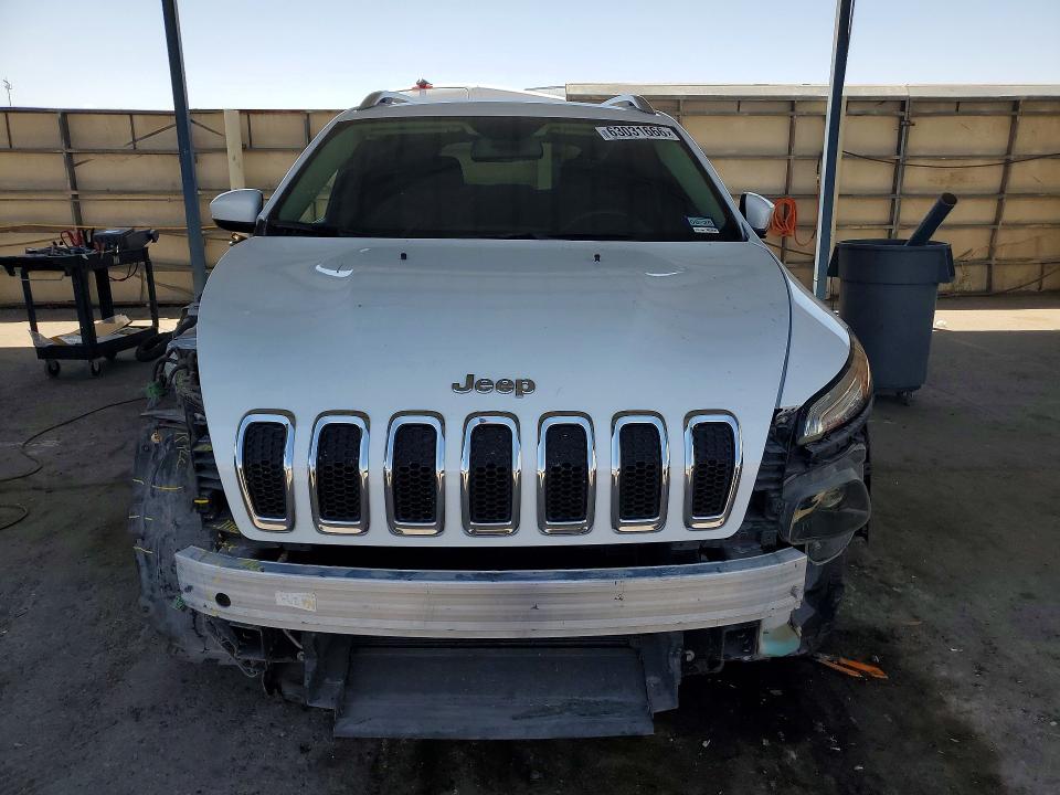 63031666 :رقم المزاد ، 1C4PJMCB1GW325800 vin ، 2016 Jeep Cherokee مزاد بيع