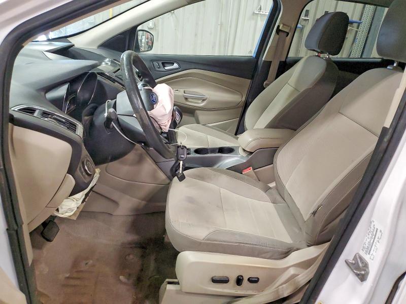 2014 Ford Escape მანქანა იყიდება აუქციონზე, vin: 1FMCU9GXXEUB65543, აუქციონის ნომერი: 62710346
