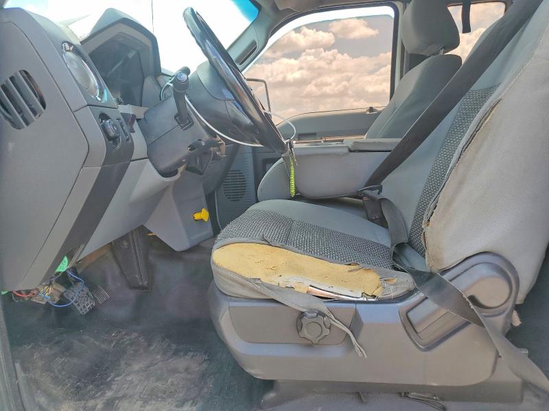 61199046 :رقم المزاد ، 3FRWX6FE1FV728196 vin ، 2015 Ford F650 مزاد بيع